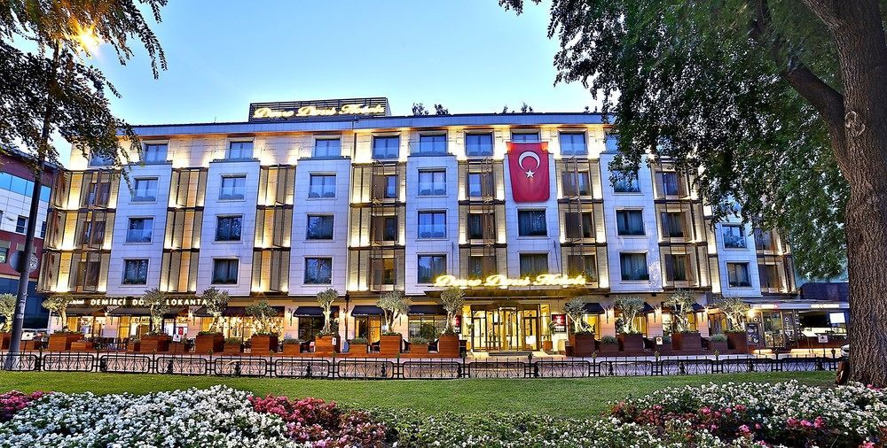 Dosso Dossi & Downtown Istambul